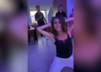 ‘광란 파티’ 36살 총리 “내 또래처럼 춤추고 논다”…광란 파티(영상)