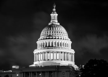 “11월선거, 민주 참패..공화, 230석 넘어 하원장악”전망