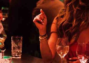 “클럽, 주점 약물강간 만연”  웨스트 할리웃,  방지키트 배부한다