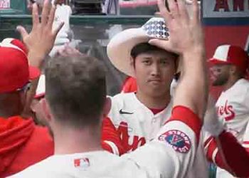 117호포 홈런 오타니, 이치로와 어깨 나란히