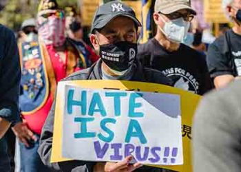 롱비치 여성 인종차별, 증오범죄 혐의로 체포