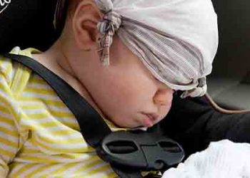 폭염 속 에코팍서 차에 홀로 남겨진 4살 아이 극적 구조