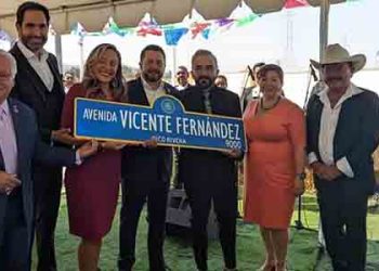 피코리베라 지역에 멕시코 국민배우 비센테 페르난데스 거리