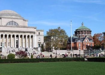 컬럼비아 대학 순위 2→18위로 하락…대학 내 조작 우려 제기