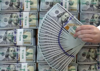 “체감환율 1400원 훌쩍”…유학생·학부모 이중고에 ‘울상’