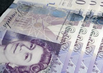 찰스 3세로 국왕 교체 비용 얼마나?..지폐·동전·우체통서 여왕 얼굴 사라진다