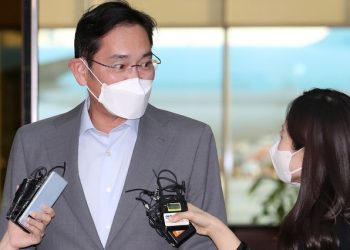 삼성, 영국 ARM 인수하나…이재용 “손정의 방한, ARM 인수 제안할듯”