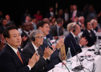 윤석열 막말 논란 미 언론도 관심 “윤 연방 의회 모욕..카메라 포착”