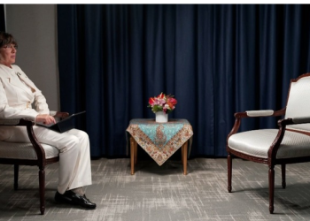 이란 대통령, CNN 기자 인터뷰 취소 “히잡 쓰고 와”