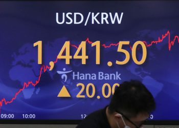 ‘천정 뚫린’ 원달러 환율 1440원 돌파…13년 6개월래 최고, 1500원 초읽기