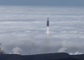 국가정찰국(NRO), 스파이 위성 1기, 캘리포니아서 발사