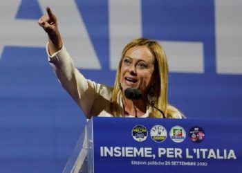 이탈리아 극우파시스트 정당 승리…여자 무솔리니의 탄생