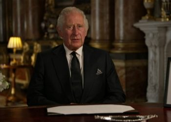 왕위 계승 찰스 3세 “평생 헌신할 것” 대국민 첫 연설(영상)