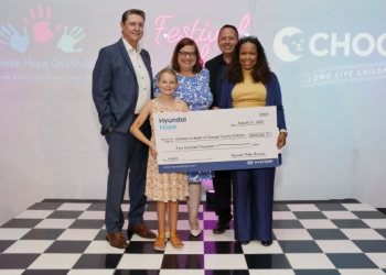 현대차,  OC 아동병원 40만달러 전달..팰리세이드 차량기부