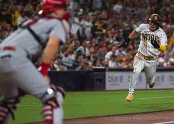 김하성 2경기 연속 안타, 타율 2할5푼대 회복