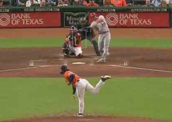 ‘불 뿜는’ 트라우트, 5경기 연속 홈런 폭발…시즌 33호