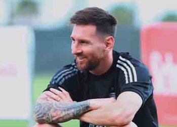 메시,마라도나 36년 ‘한’ 이번엔 푸나…’마지막 도전’