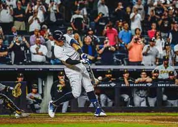 메이저리그 21년만 대기록 나왔다..저지,  60호 홈런