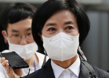 민주당 전 사무부총장, 10억대 금품수수 혐의 구속