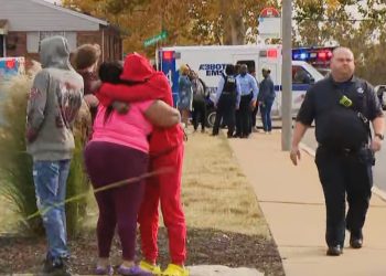 또 묻지마 총격..고교생 총기난사 9명 사상