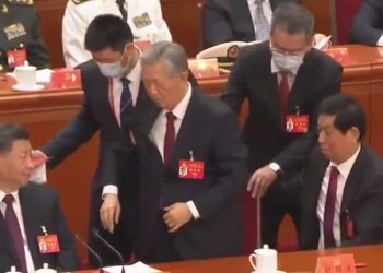 후진타오 강제퇴장,  그날 무슨 일 있었나(영상)