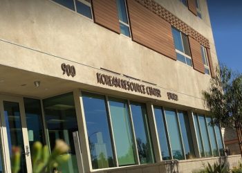 민족학교, 31일 하루 사전 투표센터 운영