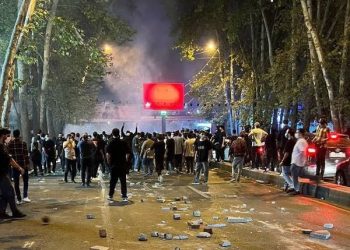 “이란 시위, 국가적 폭동수준 확대…심상치 않다”