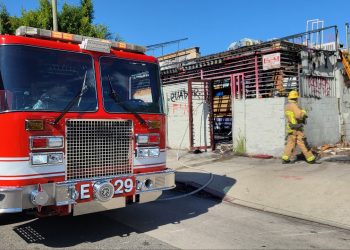 한인타운 올림픽가 문 닫은 한인 주점서 화재(영상)