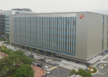 카카오톡 3시간 이상 먹통..한국 SK 데이타센터 화재