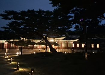 100년 만에 오얏등 밝힌 ‘창덕궁 희정당’…”야간 관람 신청”