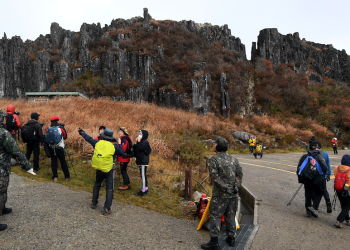 [한국 가면 여기] 무등산 절경 1년 내내 볼 수 있다..정상 상시 개방키로