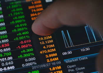 뉴욕 증시 큰 폭 하락 나스닥 3.8%↓…고용지표 너무 좋은 탓
