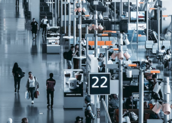 LA 공항 등 전국 10개 공항 사이버 공격 받아..러시아 해커 추정