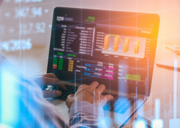 나스닥 또 다시 폭락 327.76포인트 떨어져..인플레 우려심리 커져