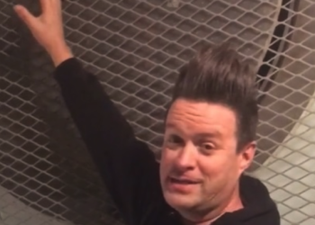 조지아 남성 “핵전쟁 걱정돼 핵방공호로 이사”..현관문만 1.3톤