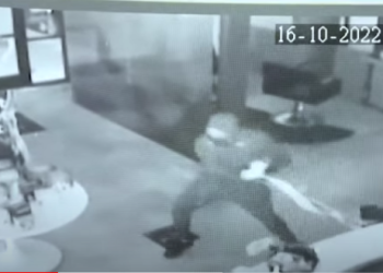 “크레딧카드머신 지켜라” 카드환불 노린 절도 신종수법 확산, 미용실 몇 초 만에 4만달러 피해