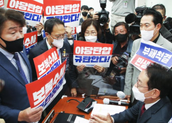 여야, 사생결단 충돌…”이재명 죄 실토하라” “탄압 배후 대통령실”