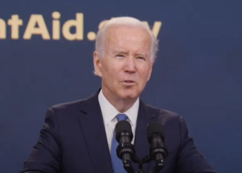 ‘중간선거 바이든 승부수’ 학자금 탕감 급제동…법원, 탕감 금지 명령, 신청연기 불가피