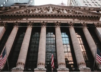 나스닥  5일 연속 하락..”주가하락 이제 시작에 불과”