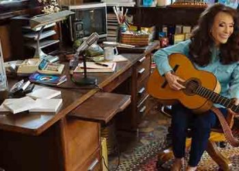 ‘광부의 딸’ 로레타 린 별세, 향년 90세…美 컨트리 전설