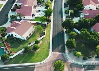 얼어붙은 부동산 시장..주택매매 8개월 연속 하락