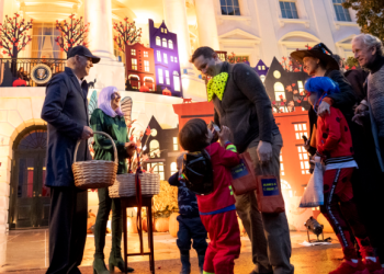 “현실이 더 무서웠다” 핼로윈 총기난사 56명 사상(영상)