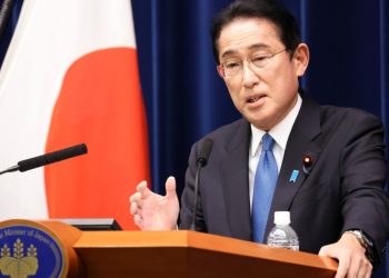 일본, “북한 미사일 고도 2천km., ICBM 맞다…북한에 엄중 항의”