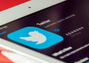 해고할 땐 언제? 다시 돌아와 달라니?..해고통보 후 복귀 읍소