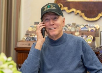 중간선거 패배 예감 바이든 집권 후반기 준비 착수 “거부권 있어 다행”