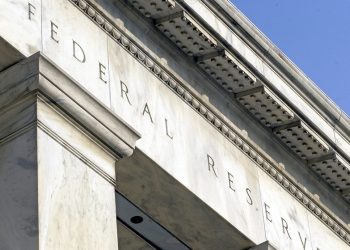 인플레 둔화에 금리인상 속도조절 전망..12월 기대감