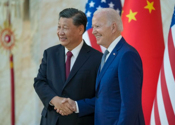 “충돌 막자” 얼굴 맞댄 바이든·시진핑…대만 등 이견 ‘여전’