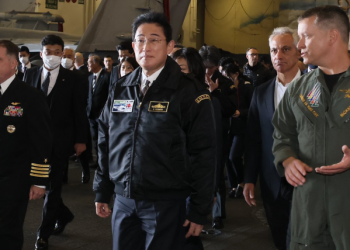 윤대통령 보다 낮은 기시다 내각 지지율 33%…4개월 연속 최저치, NHK 여론조사