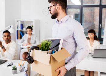 경기침체 최대피해자 ‘화이트 칼라’…”코로나가 바꿨다”