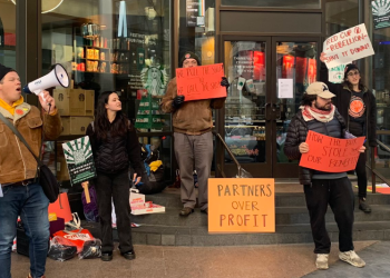 스타벅스 100여개 매장서 파업…”반노조 못 참아”